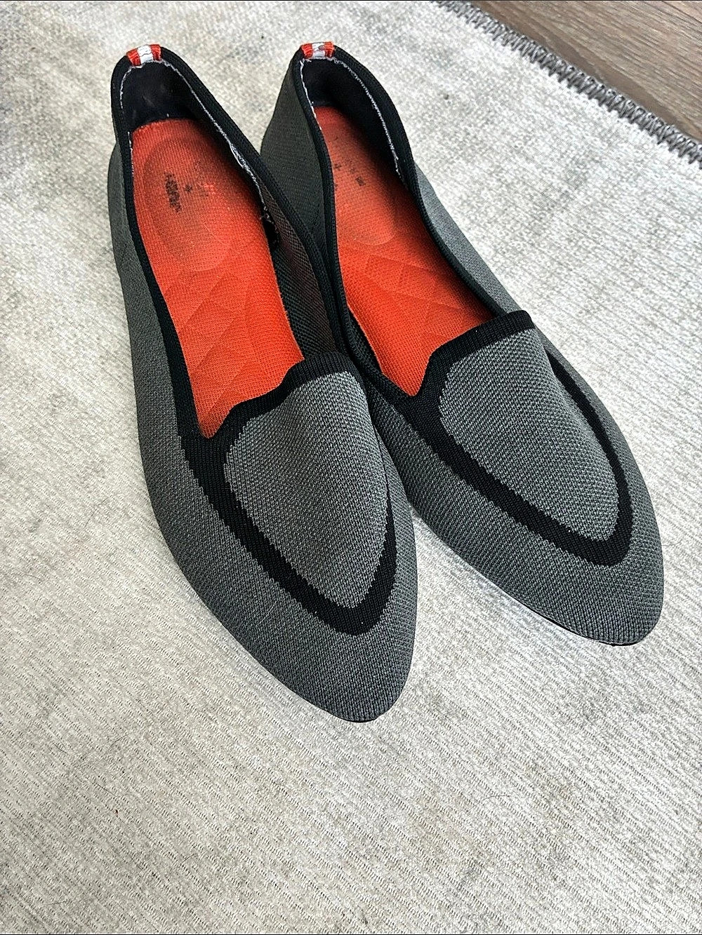 Birdies The Heron Gray & Black Flats US 9.5